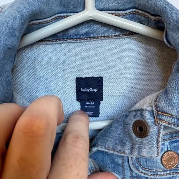 BabyGap Classic Denim Jacket 18–24M - Picture 2 of 3